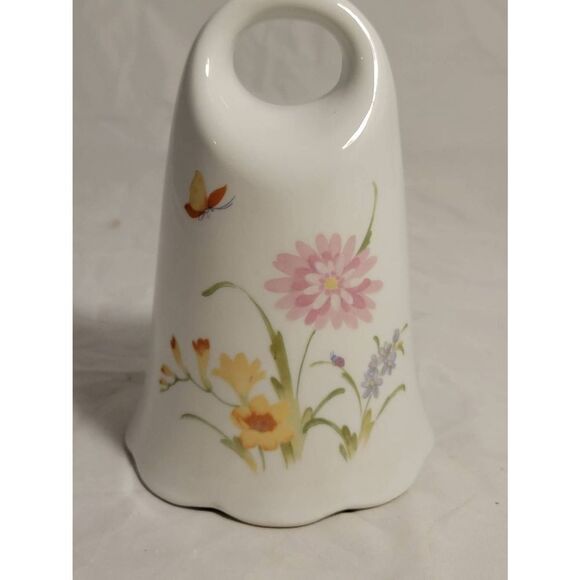 TOSCANY WHITE CERAMIC BELL FINGER HOLE STICKER JAPAN PINK FLOWERS 5" TALL - Picture 2 of 7